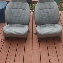 1992 FORD ASPIRE Ford Festiva  FRONT SEATS