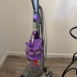 Dyson Animal Vacuum 