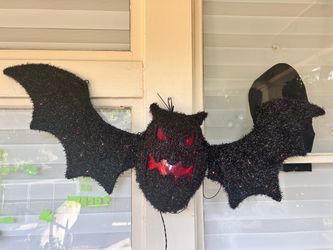 Light up tinsel Halloween bat