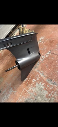 Yamaha 4.2L V6 4-Stroke 25” LH Counter-Clockwise Lower Unit BLOWN / FOR PARTS