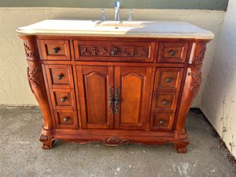 Nice brown vanity