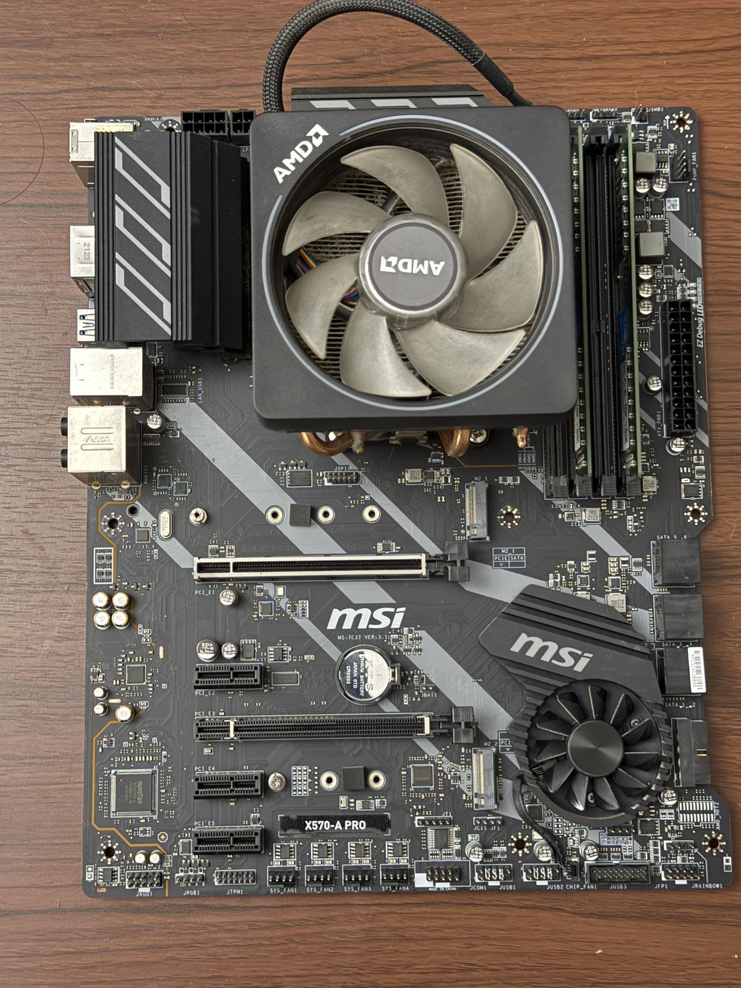 Ryzen 7 3700x + 32GB DDR4 2666MHz