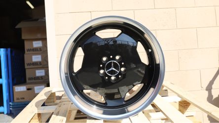 Brand New Aero Classic Style 18x8/18x9 Staggered Gloss Black Wheels 5x112 ET30 Fits Mercedes-Benz C E S Class