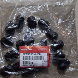 Black Lug Nuts Honda Accord 2018-2022