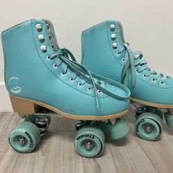 Roller Skates And Protective Pad Set