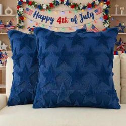 AVOIN colorlife 4th of July Stars Dark Blue Patriotic Throw Pillow Covers, 16 x 16 Inch Independence Memorial Day Soft Plush Faux Fur Jacquard Cushion