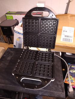 Waffle Maker 