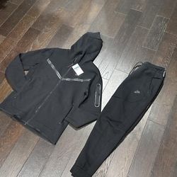 Nike Tech Fleece 