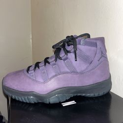 Air Jordan 11 Retro Canyon Purple/Off Noir