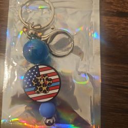 Dog Mom Or Dad Patriotic Key Chain