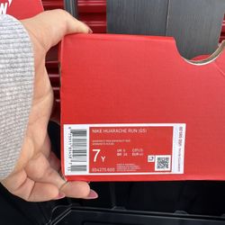 Nike RED Huarache Run