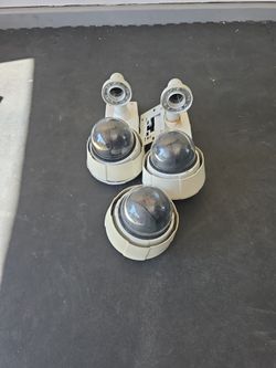 Axis PTZ & PoE Cameras with Mounts