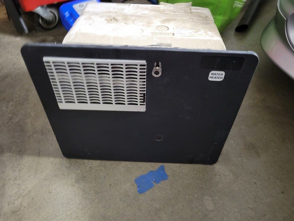 Atwood GC6AA-10E 6 Gal Water Heater