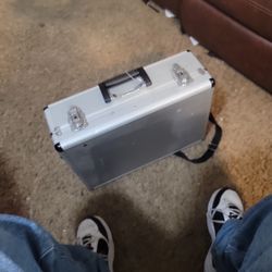 Storage box