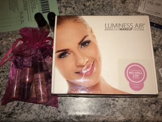 Brand new, never opened “Luminessair Air brush “ make up system.