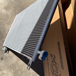 New CSF AC CONDENSOR FOR 2002 Chevrolet tahoe 5.3 with rear ac