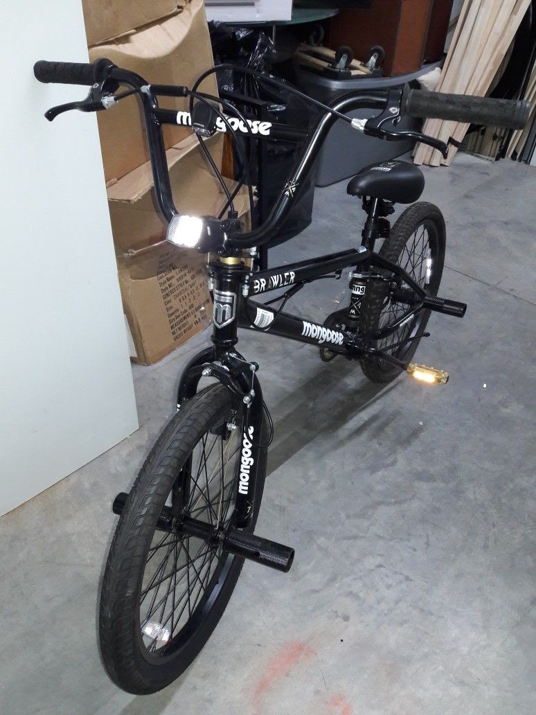 ** MONGOOSE BRAWLER BMX BIKE $100