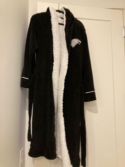 Game Of Thrones Bathrobe Size XS/S Like New