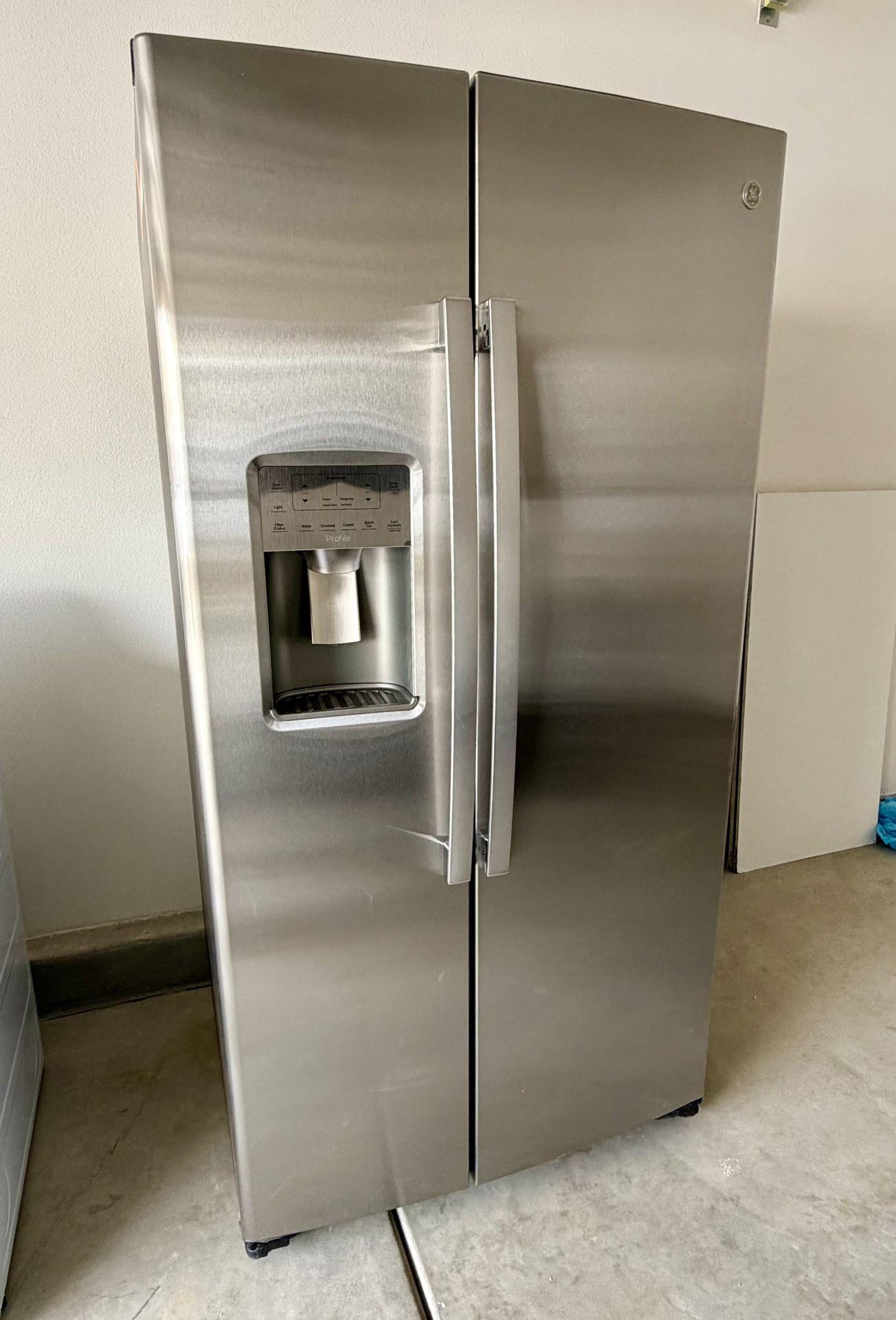 GE Refrigerator