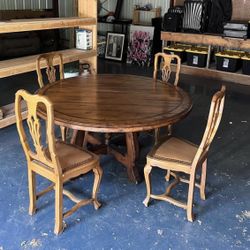 Vintage Wooden Dining Table – Seats 6 (4 Chairs Included)