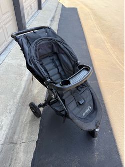 Jogger stroller