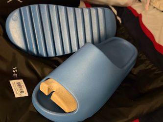Yeezy Slides