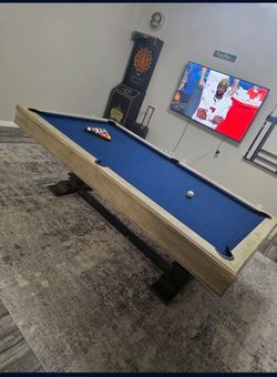 8 FT Pool Table w/ Accessories – Great Condition – Must Go