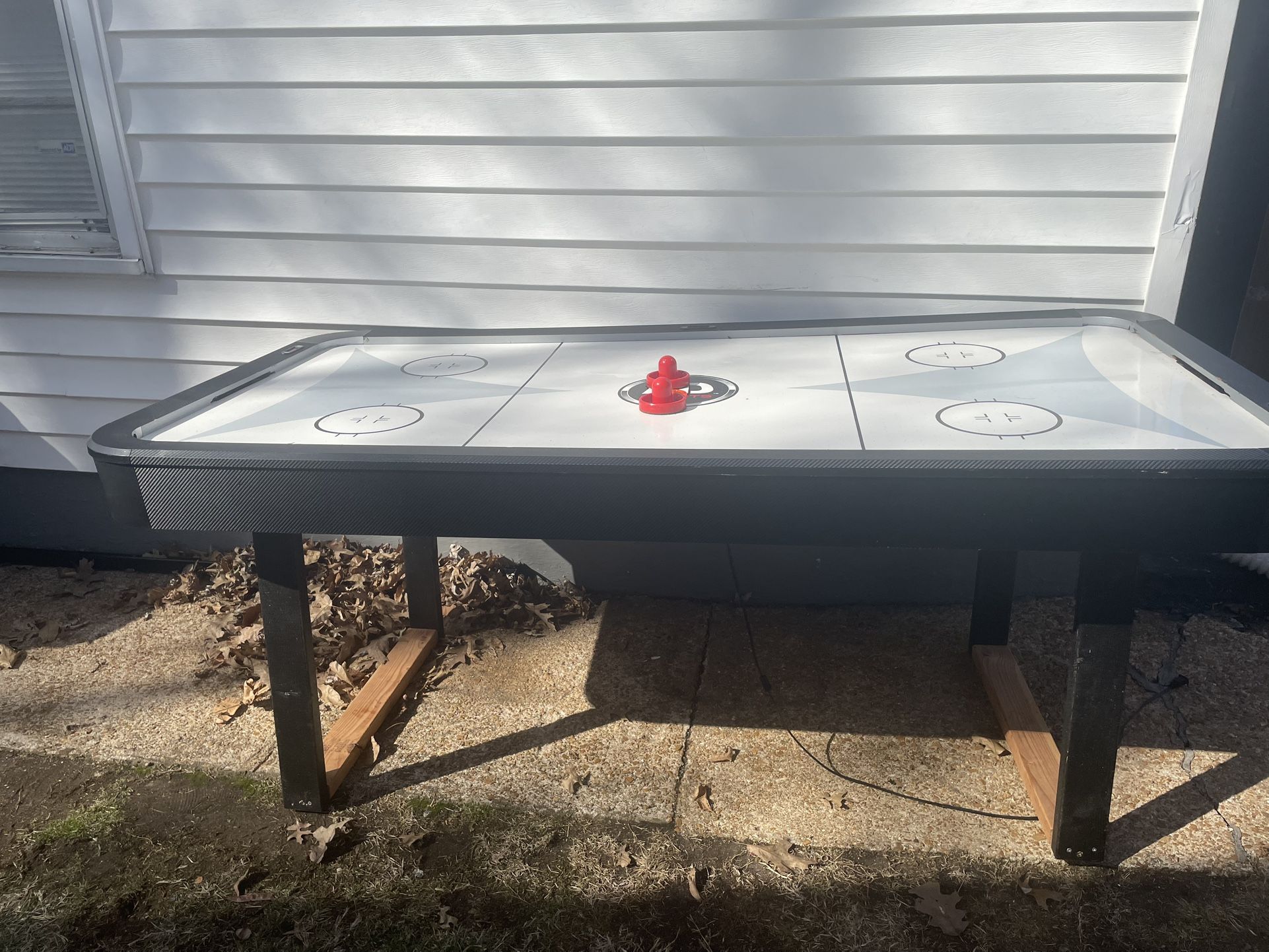 Air Hockey Table
