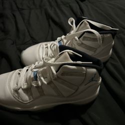 Used Nike retro Air Jordan 11 legend blue Colombians 5.5y