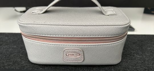 Bric’s Travel Pouch