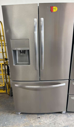 Brand Unknown French Door Fridge – Stainless, Ice & Water