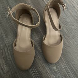 Tan Girls Dressy Shoes Size 1