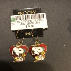 Vintage snoopy earrings new old stock  mid-1970s