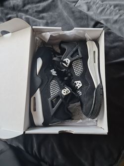 Air Jordan 4 Black White Sneakers