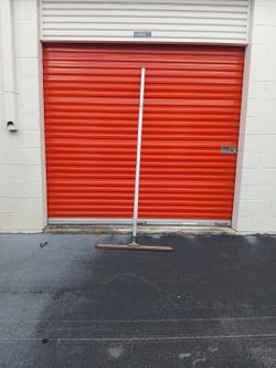Aluminum  3 Ft  Leveler And Finosh Used