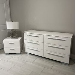 drawer dresser, night stand, table lamp