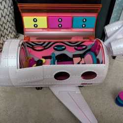 LOL Surprise OMG Remix 4-in-1 Plane Playset With Music Recording Studio, Mixing Booth 