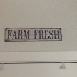 Farm Fresh Sign 