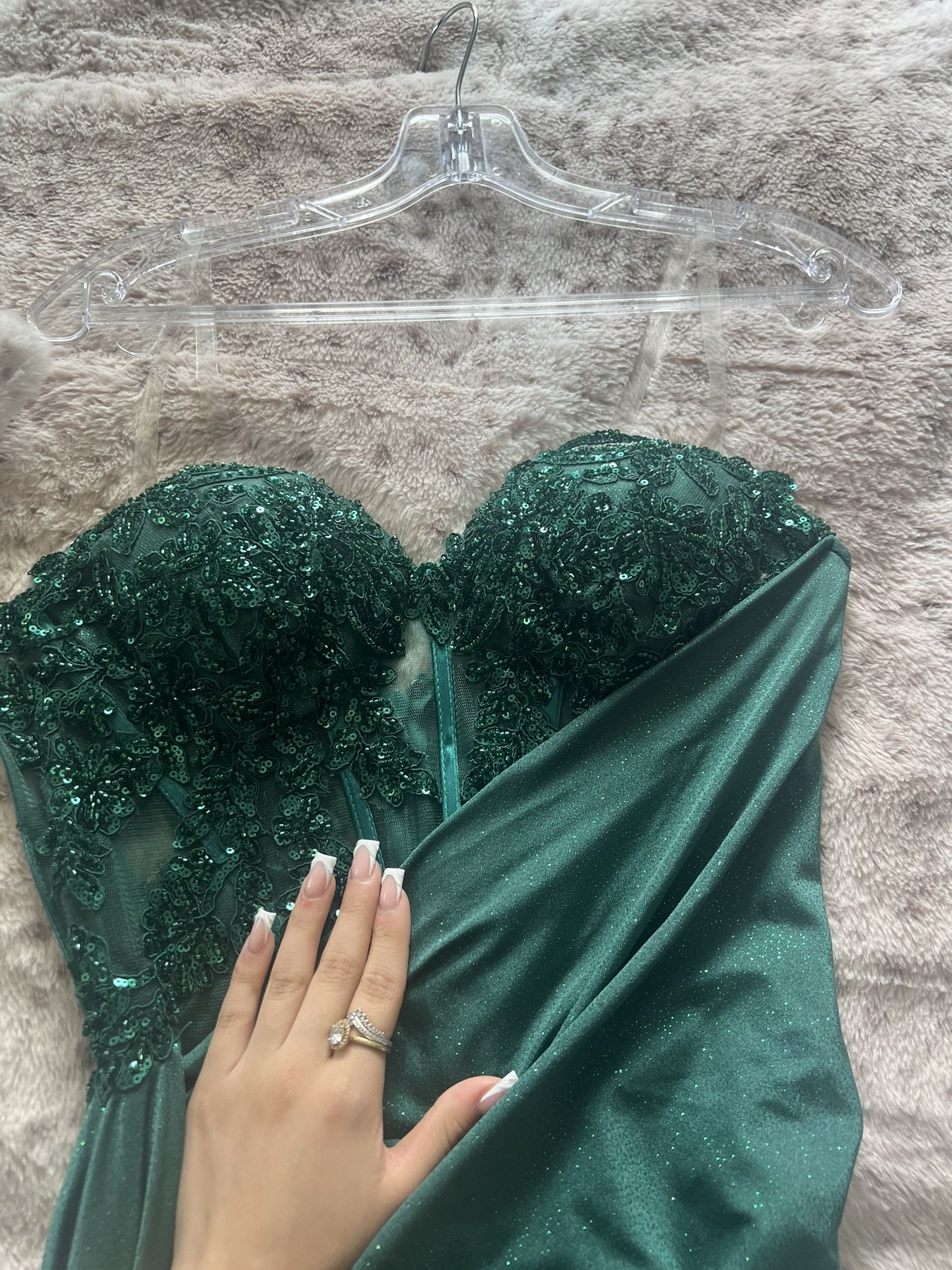 A Pretty Green Prom Dress Of 2025! Only used ONCE!