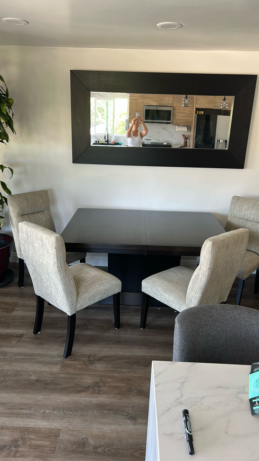 Dining Table Set With Extendable Leaf