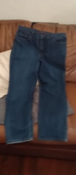 Ladies Jeans Gloria Vanderbilt.  (16)