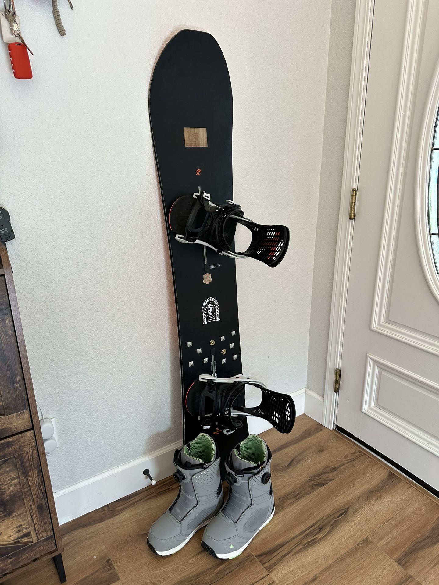 Burton Skeleton Key Snowboard 158cm for Sale in Folsom, CA OfferUp