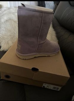 Uggs Size 6 Brand New