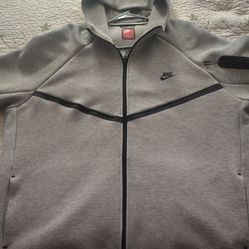 Grey Nike Tech 2xl