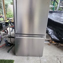 Refrigerator 31"wide x 69" Height x 27" Depth 