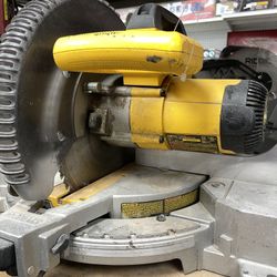 Dewalt Miter Saw 140106-1 
