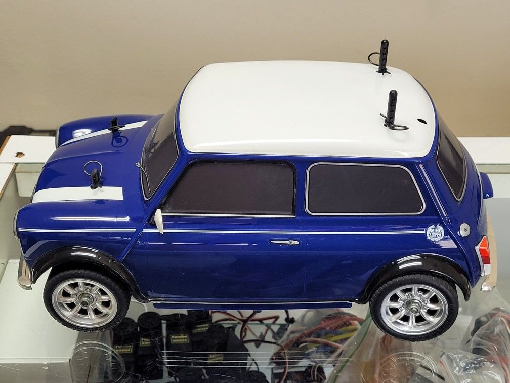 Use Tamiya 1/10 RC Rover Mini Cooper Racing FF M-03 Chassis +Sanwa +