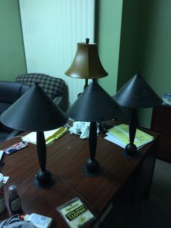 Desk lamps 10$ each 3 lamps