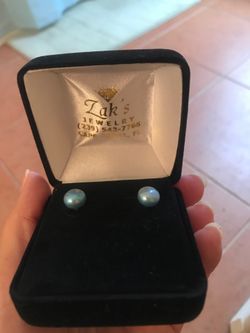 Brand new sterling silver with freshwater blue pearls
