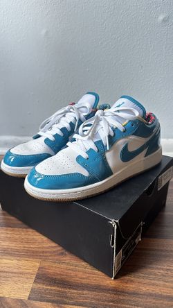 Jordan 1 Low SE (GS)